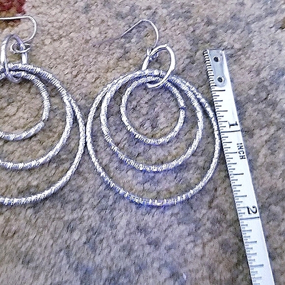 Necklace & Earrings Set Glimmering Circles - Picture 7 of 9